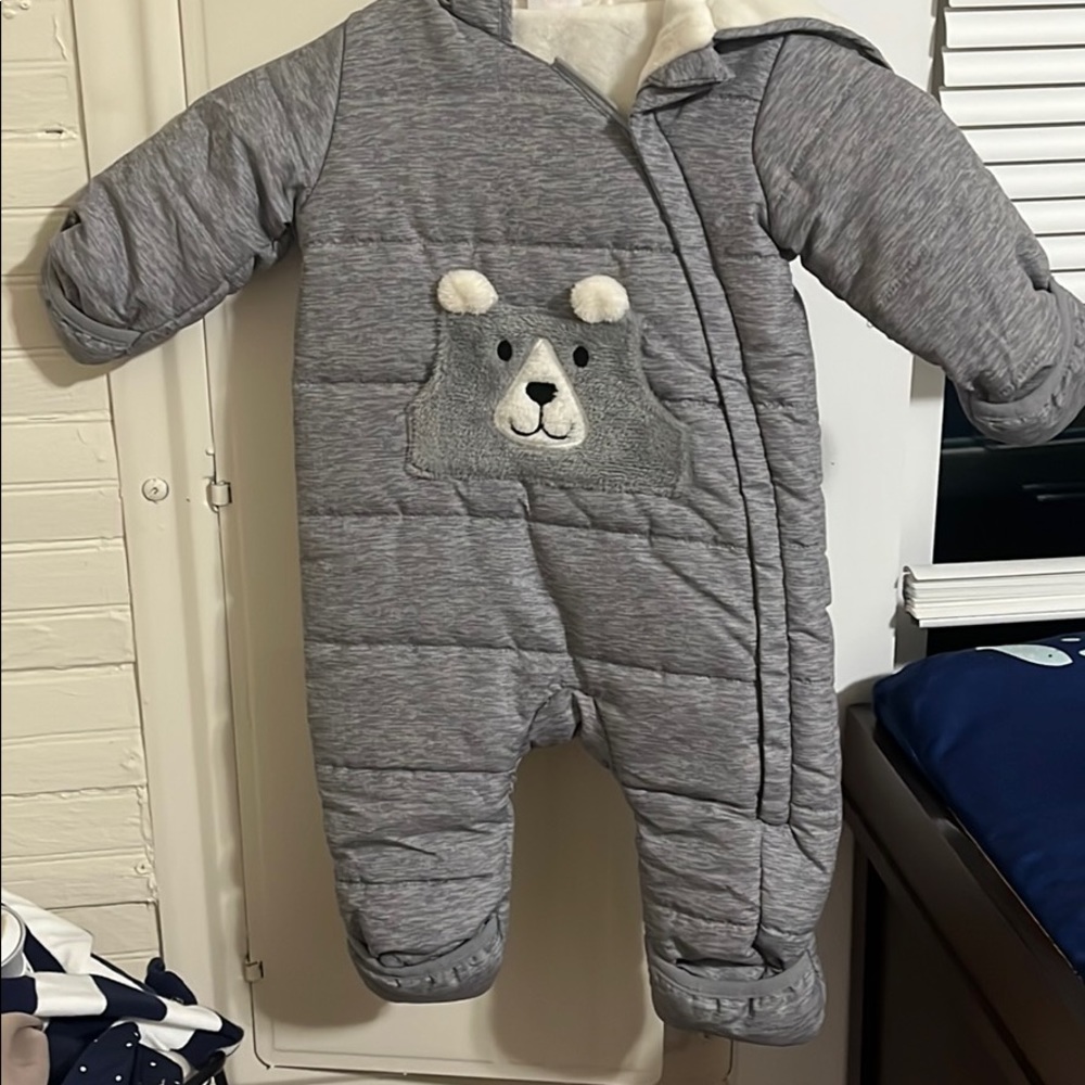 Snow suit